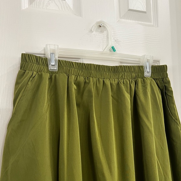 Olive Green, Bubble Hem Maxi Slim Women’s Skirt. - Picture 4 of 12